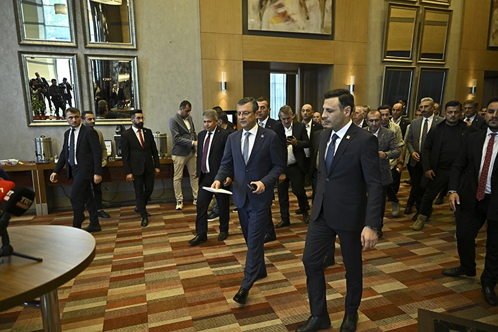 CHP Kurultayının İkinci Gününde PM ve YDK Üyeleri Belirlenecek