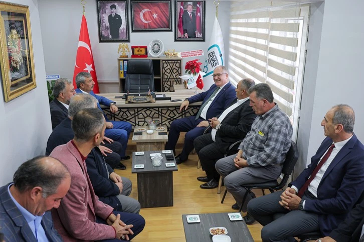 Sivas'ta Muhtarlar İkiye Bölündü!