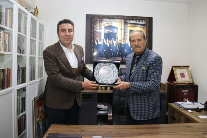 20 Yıl Başkanlık Yapan Selefini Unutmadı 