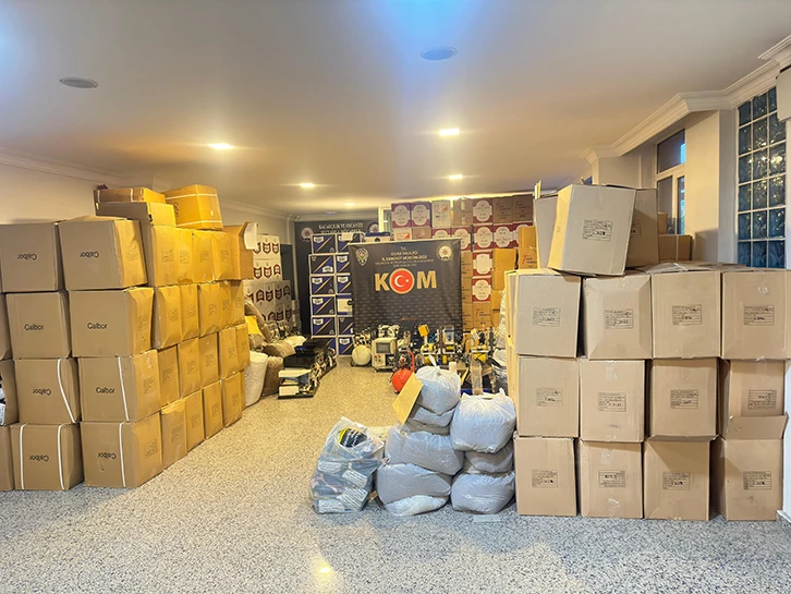 Sivas'ta 2 Milyon 742 Bin 960 Makaron Ele Geçirildi