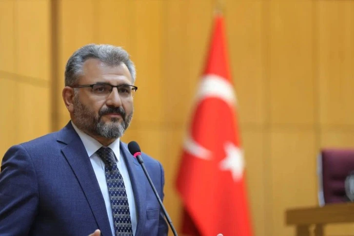 'Türk Milletinin Yolunu Aydınlattı'