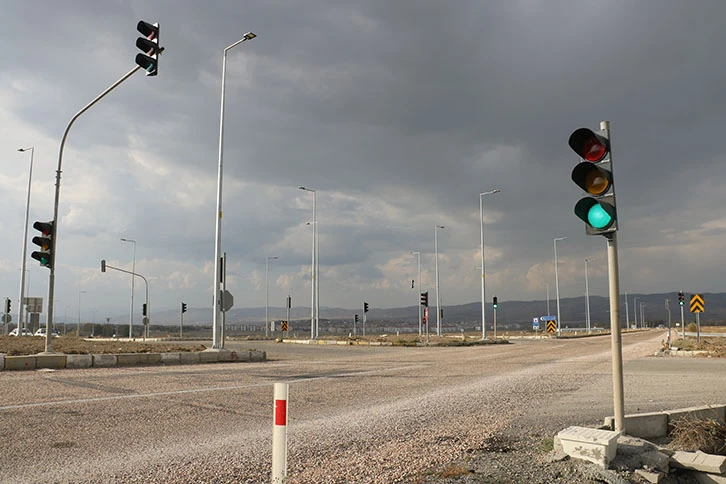 Sivas'ta Binlerce Kişinin Ölümüne Neden Olan 'Ölüm Kavşağı' Işıklandırıldı 