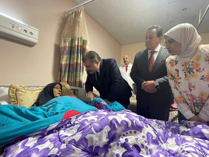 Sağlık Bakanı Koca, Mısır'da