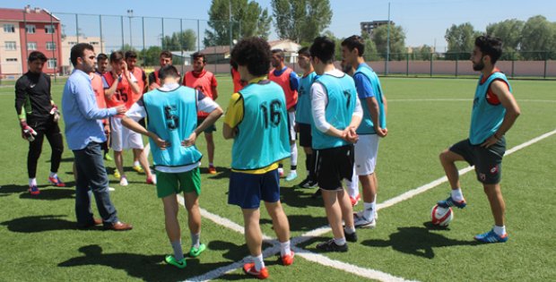 Futbolcu Seçmeleri Başladı