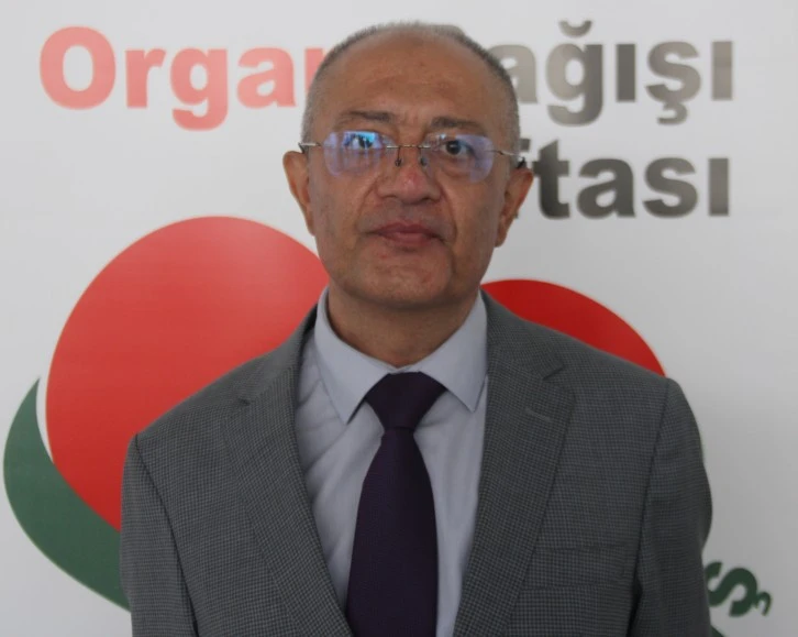 Annesinin Böbreği Sayesinde Hayata Tutundu