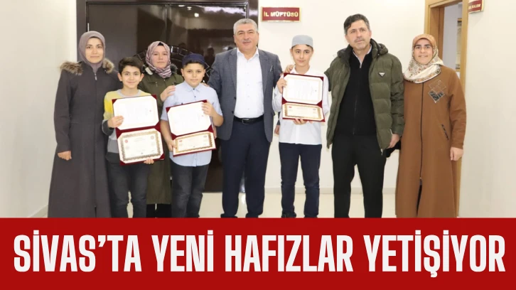 Sivas’ta Yeni Hafızlar Yetişiyor