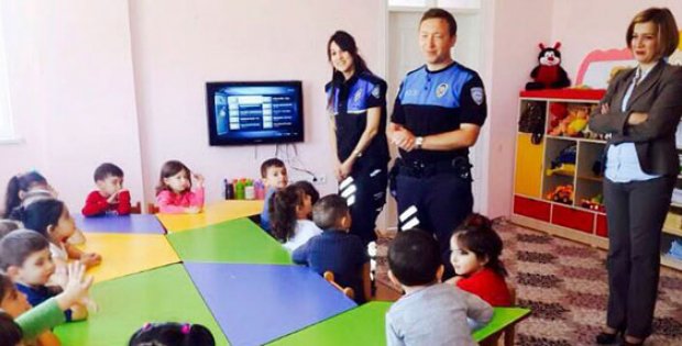 Polisliği Anlattı