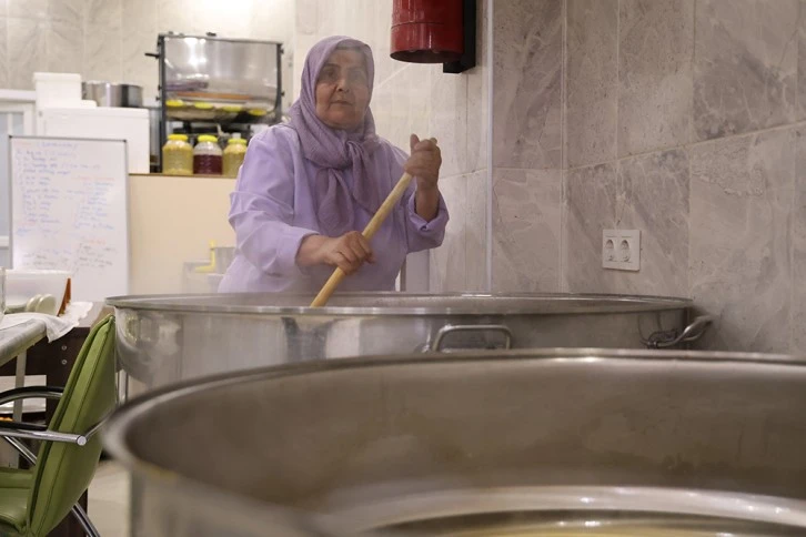 Sivaslı Kadınlar 'Karınca' Gibi Çalışıyorlar