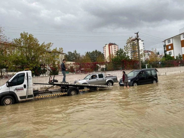 Aralıksız Süren Yağışlar Hayatı Olumsuz Etkiledi