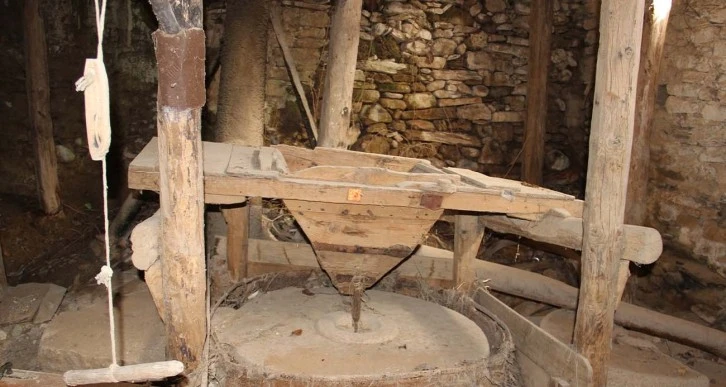 Tarihi Su Değirmenleri Kurtarılmayı Bekliyor