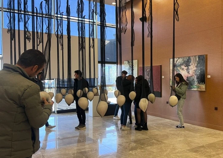 Sivaslı Öğrenciler NEVÜ’yü Ziyaret Etti