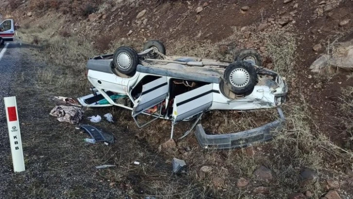Kontrolden Çıkan Otomobil Takla Attı