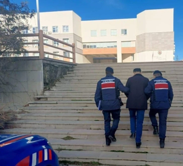 Göçmen Kaçakçısına Suç Üstü 