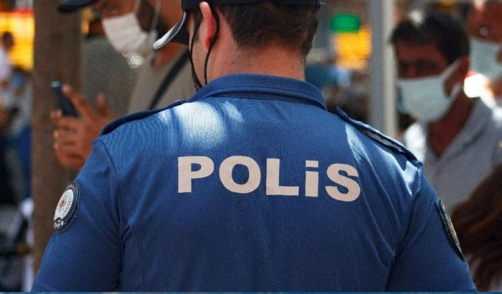 Freni Boşalan Kamyon 4 Araca Çarparak Devrildi