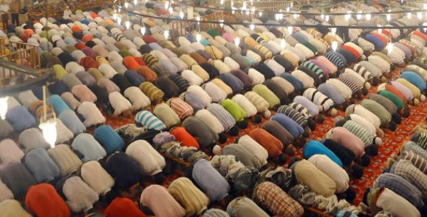 8 Camide Hatimli Teravih Namazı Kılınacak