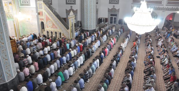 Teravih´te Camiler Doldu Taştı