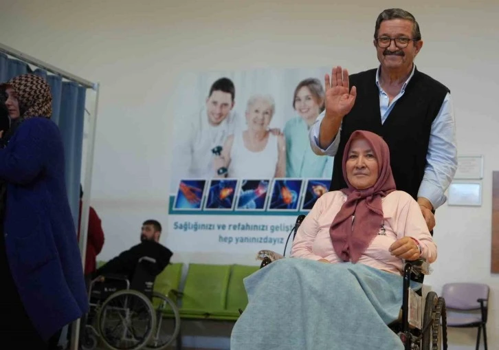 Sedye İle Geldiği Hastanede İlk Adımlarını Atmaya Başladı 