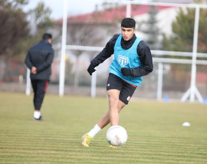 Sivasspor’un Yıldız Oyuncusu Brentford Yolcusu