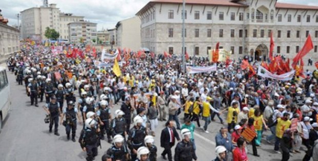 Provokasyonlara Dikkat