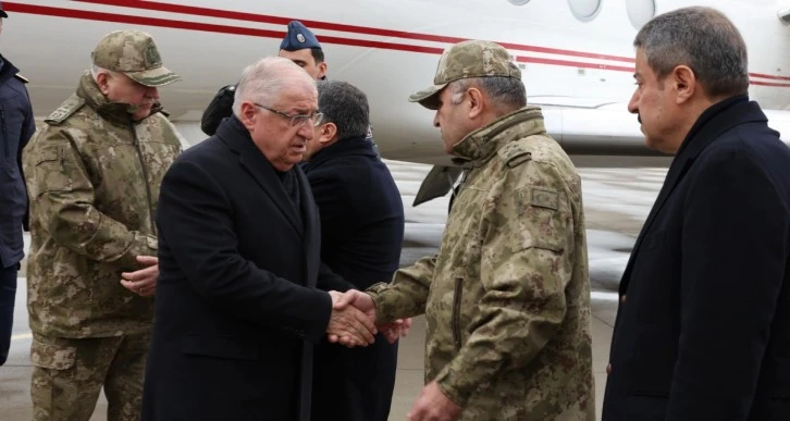Bakan Güler, Irak Sınır Hattında 