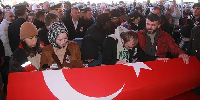 22 Yaşındaki Sözleşmeli Er Murat Atar Son yolculuğuna Uğurlandı 