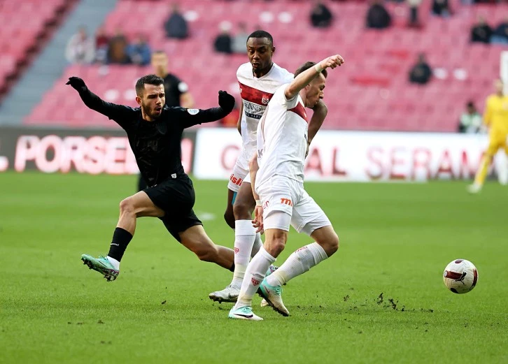 SİVASSPOR DURDU!