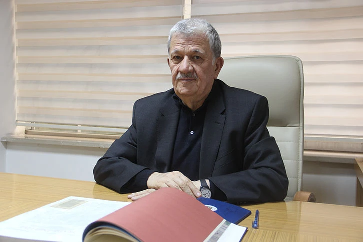 Sivaslı Profesörden Türkçe Tepkisi 