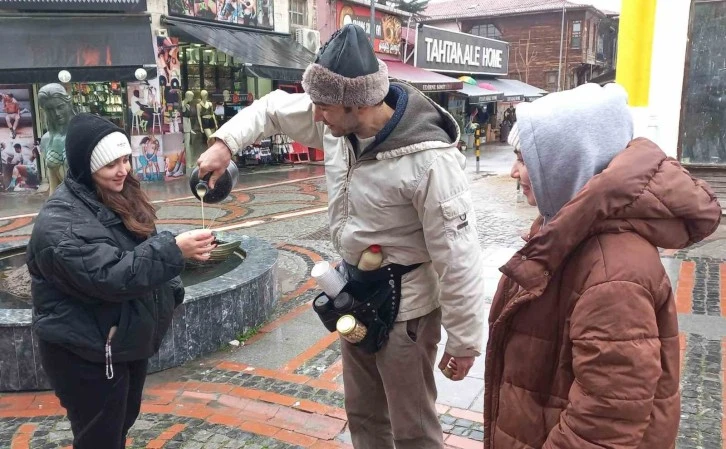 Üniversiteli Seyyar Bozacı