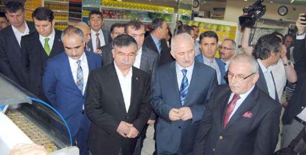 Millet Cumhurbaşkanını Değil Başbakanı Konuşuyor