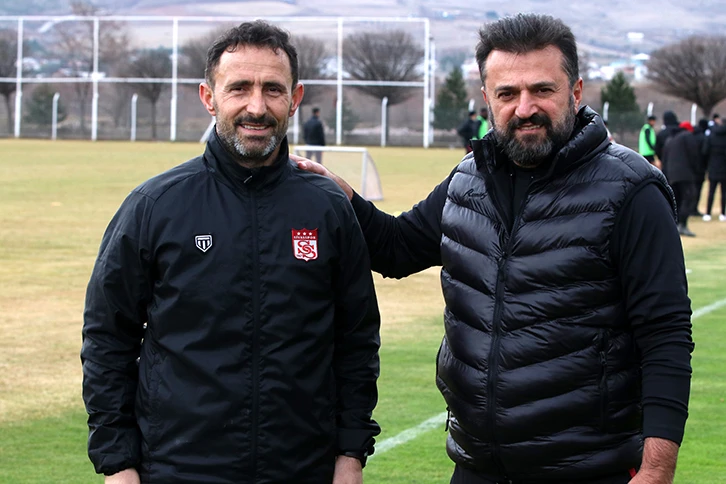 'Asker Bülent' ve Gazi Osman Çakmak, Sivasspor'un Başarısı için Çalışıyor 