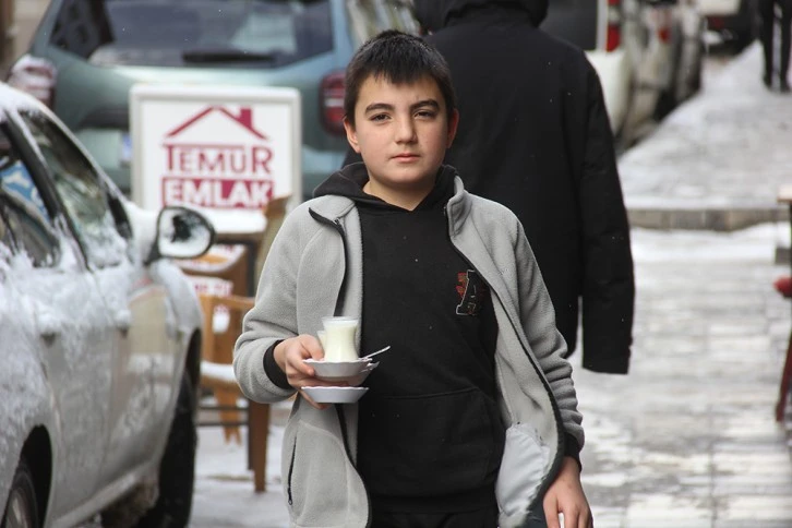 Sıcak Çayı Değil Sıcak Sütü Tercih Ediyorlar