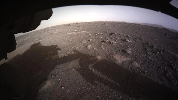 NASA, Mars'ta Antik Göl Olduğunu Doğruladı 
