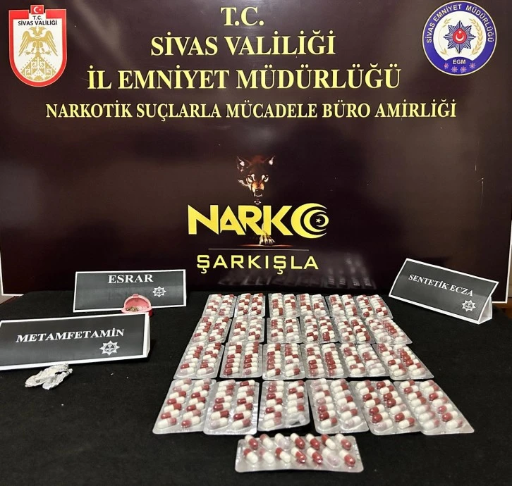 Sivas'ta Şeker Kutusundan Uyuşturucu Çıktı