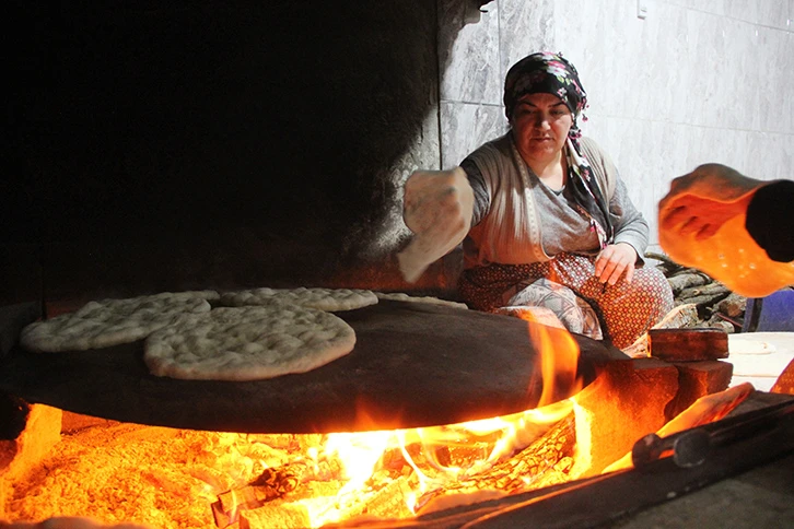 Sivas'ta Bin Yıllık Usulle Pişiyor, İlk Günkü Gibi Taze Kalıyor 