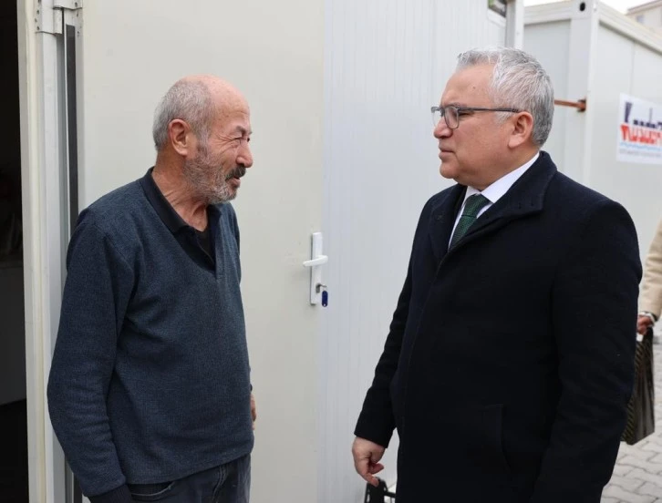 Vali Yılmaz Şimşek Depremden Etkilenen Gürün'de