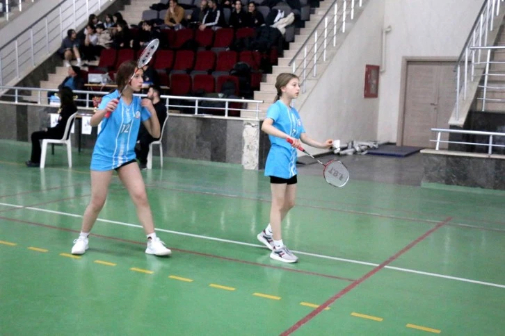 Sivas’ta Badminton Rüzgarı Esti