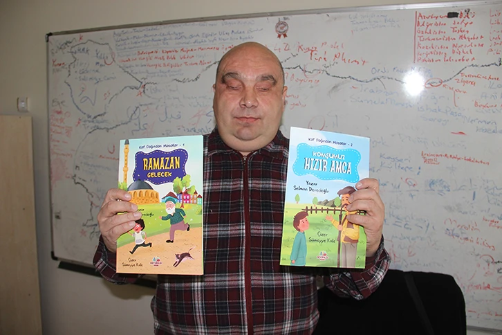 Sivas'ta Görme Engelli Vatandaştan Masal Kitabı 
