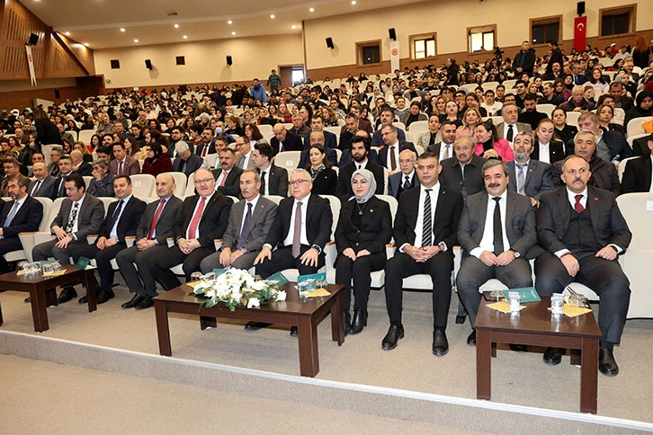Sivas Cumhuriyet Üniversitesinin Kuruluşunun 50. Yılı Kutlandı