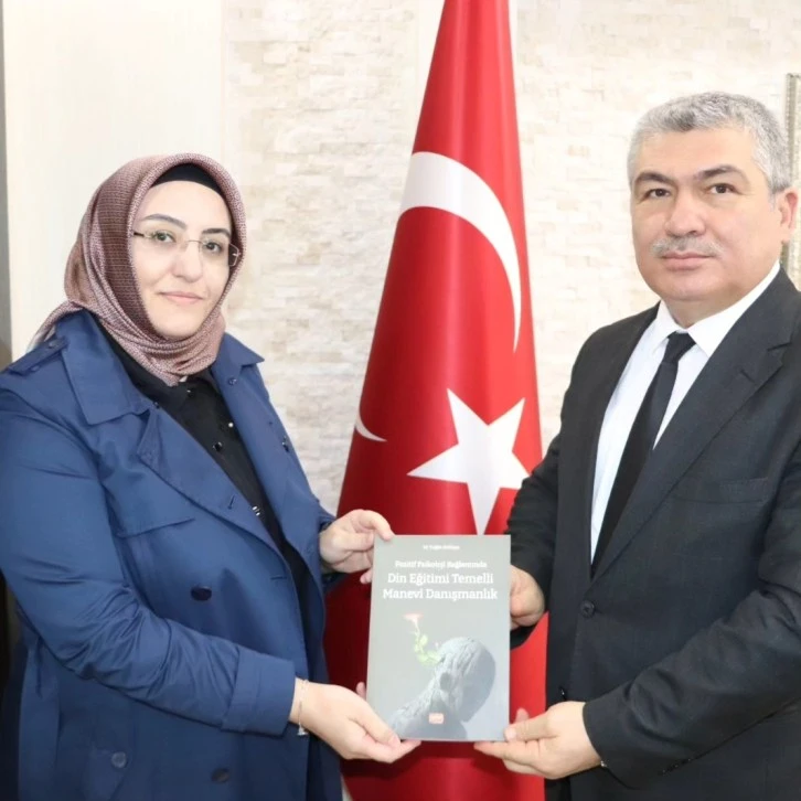 Din eğitimine Işık Tutacak