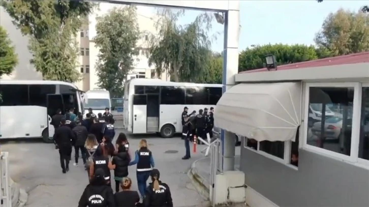 'Kalkan-12' Operasyonlarında 49 Göçmen Kaçakçısı Yakalandı 
