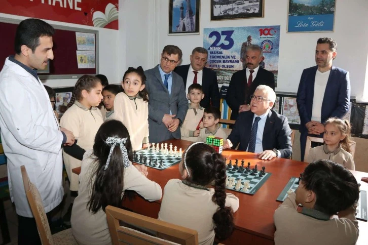 Sivas Valisinden Öğrencilere Önemli Tavsiyeler 