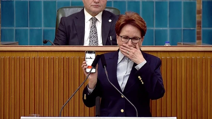 İYİ Parti Lideri Akşener Kürsüde Gözyaşlarına Hakim Olamadı