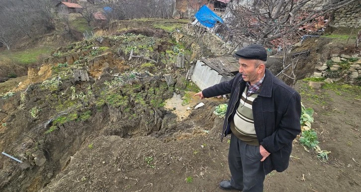 Komşu İlimizde Heyelan Sonrası Çıkan Su Merak Uyandırdı
