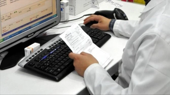 Sahte Reçeteyle 5 Milyonluk Vurgun! Çok Sayıda Doktor ve Eczacı Tutuklandı 