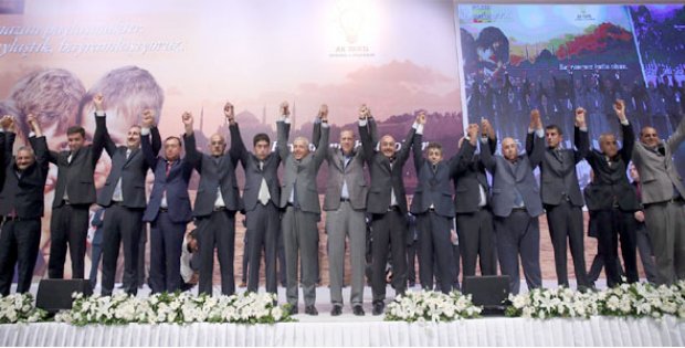 Navruz ve İşleyen AK Parti´ye Geçti