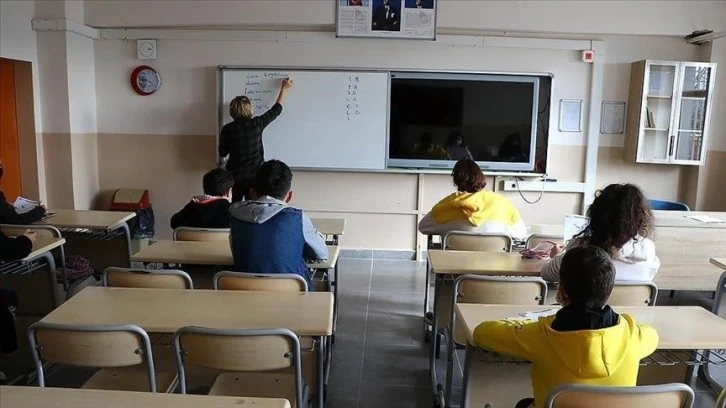 Yurt Dışında Görevlendirilecek Öğretmenlerin Sınav Sonuçları Açıklandı