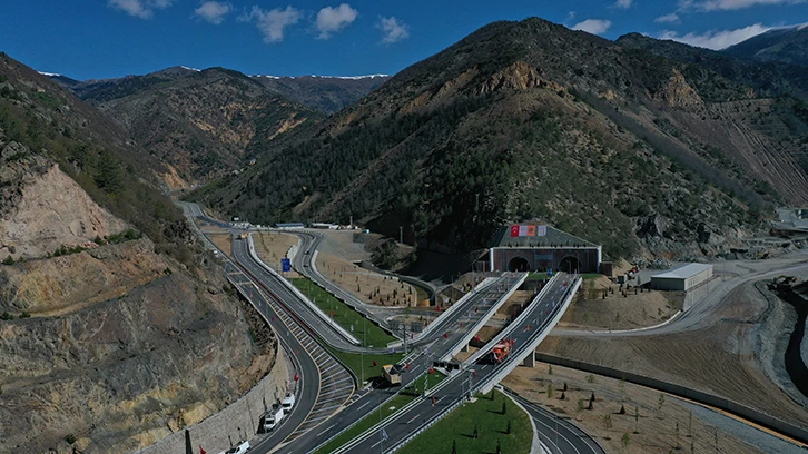  TÜRKİYE’NİN EN  UZUN 8. TÜNELİ