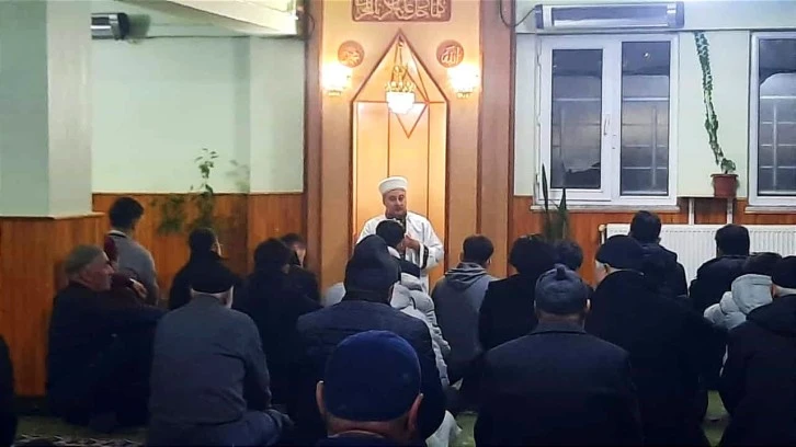 Sivas'ta Gençler Sabah Namazında Buluştu