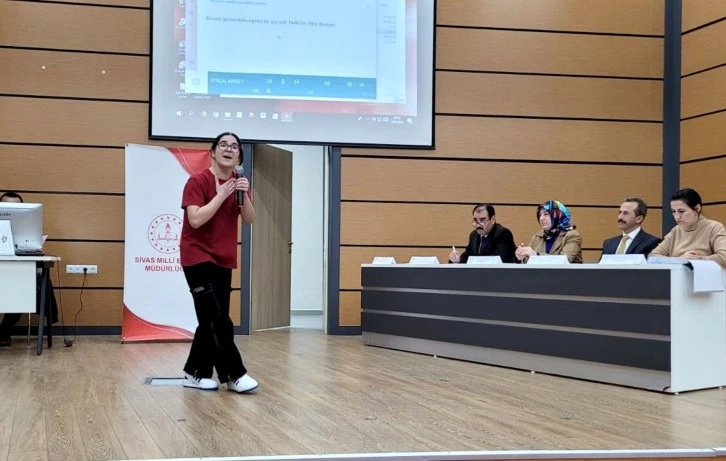 Sivas'ta Mehmet Akif Ersoy Anıldı 