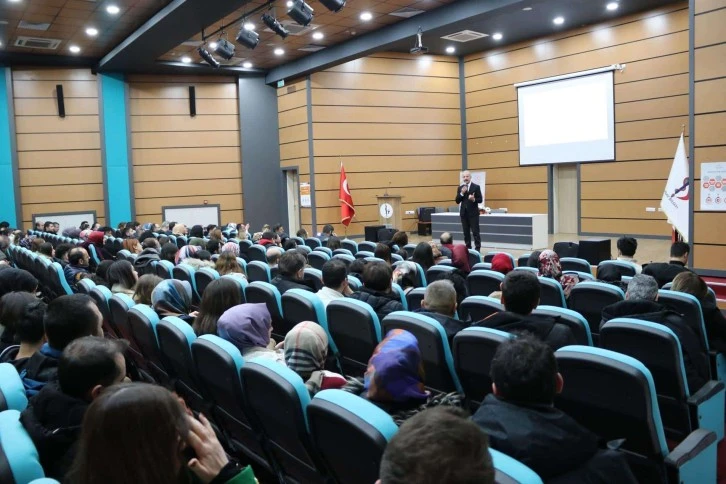 Yener: Çocuklarımıza yeni  ufuklar açmalıyız  